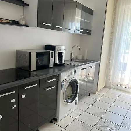 Mundenheim Apartment *