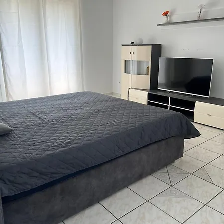Mundenheim Apartment